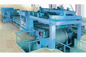 Ligne de Coupe a Longueur d'Epaisseur Moyenne